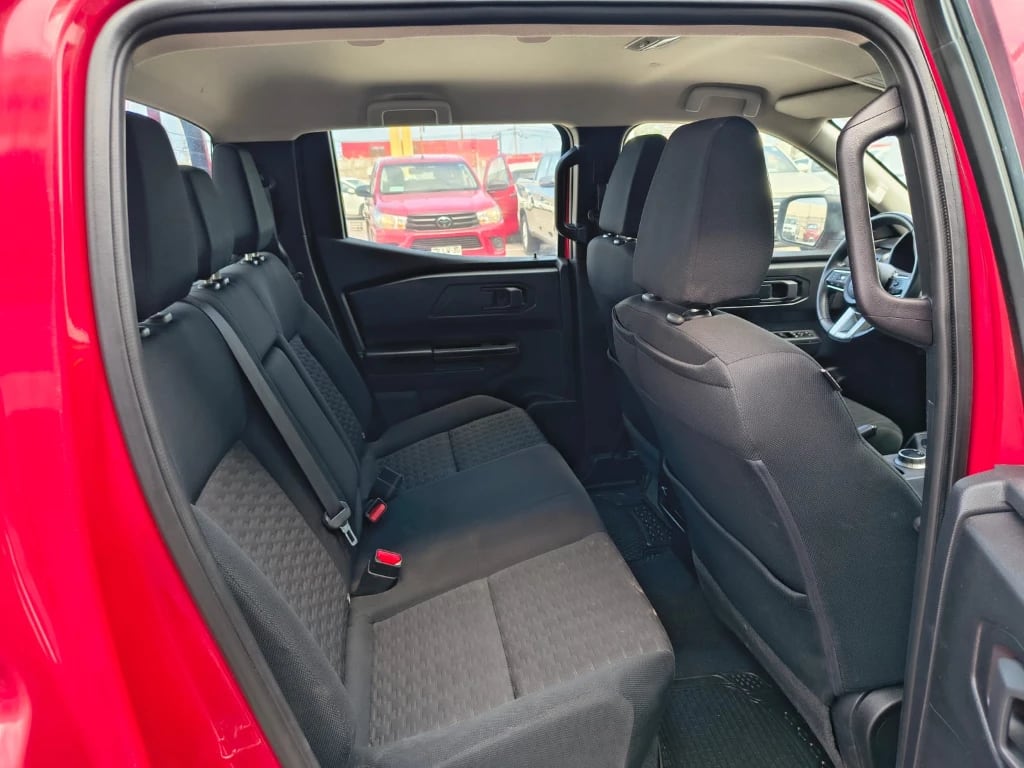 Mitsubishi L200 Katana D/c 2.4 Tdi Mt Xrt 4x4 año 2024