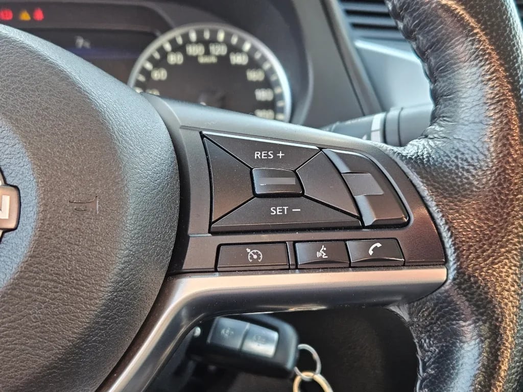 Nissan Navara Navara Dc 4x2 2.3tdi Xe año 2023