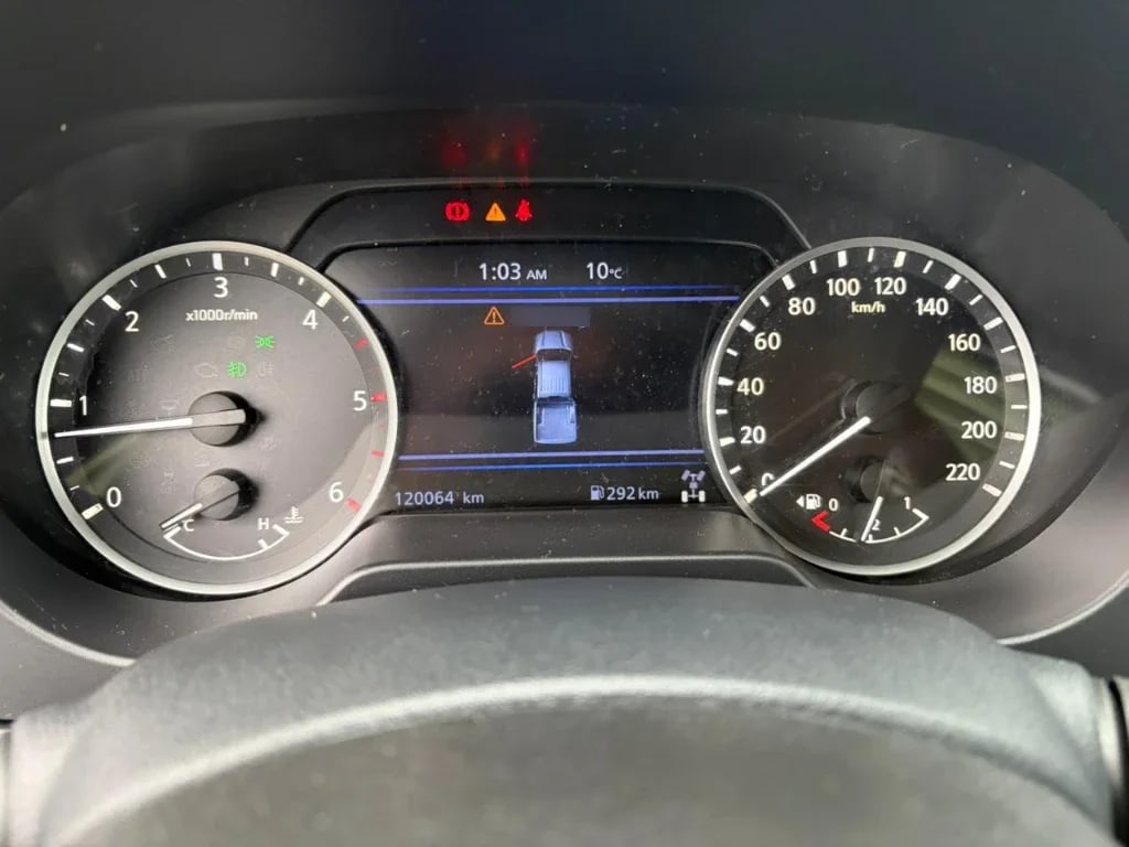 Nissan Navara D Cab Mt 4x4 2.3 año 2023