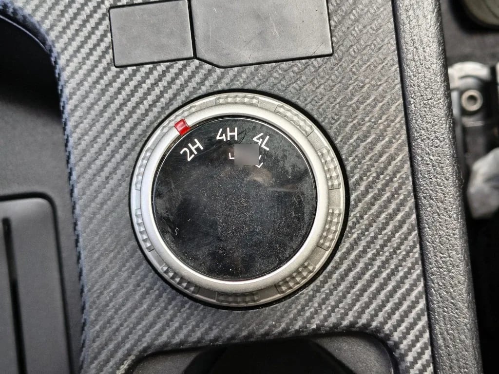 Mitsubishi L200 Katana D/c 2.4 Tdi Mt Xrt 4x4 año 2024