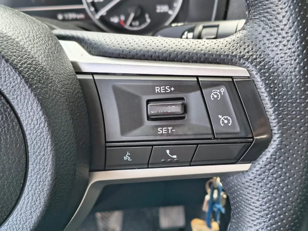 Mitsubishi L200 Katana D/c 2.4 Tdi Mt Xrt 4x4 año 2024