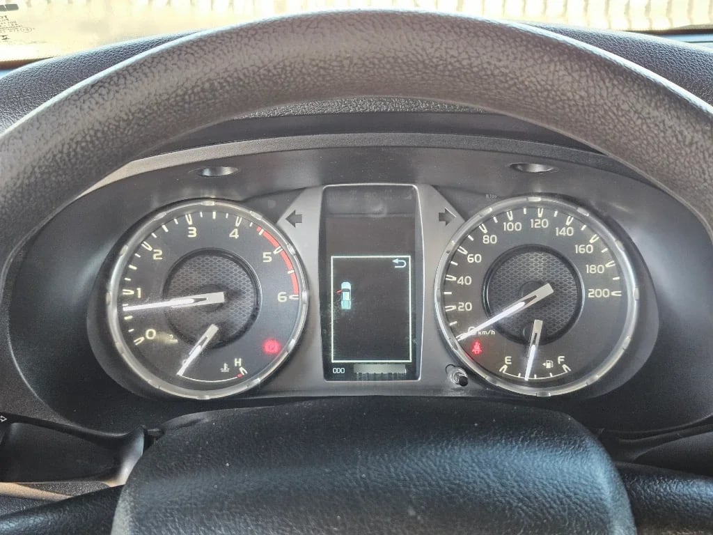 Toyota Hilux Hilux Dc 4x4 2.4 D Dx Mt año 2024