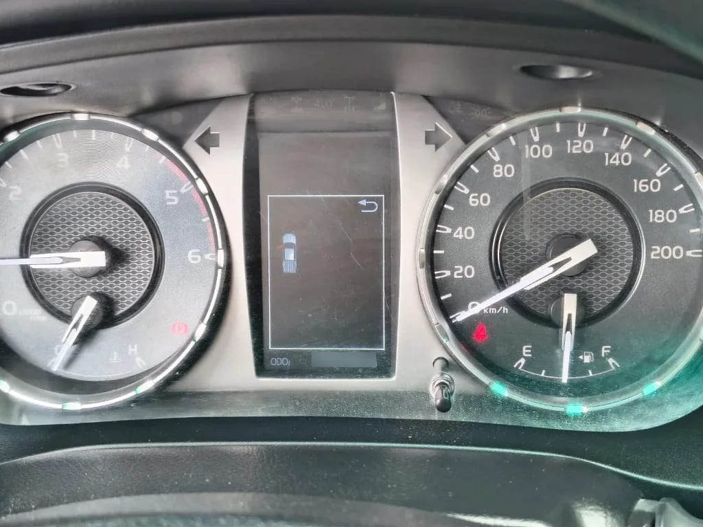 Toyota Hilux Dc 4x4 2.4 D Dx Mt año 2024