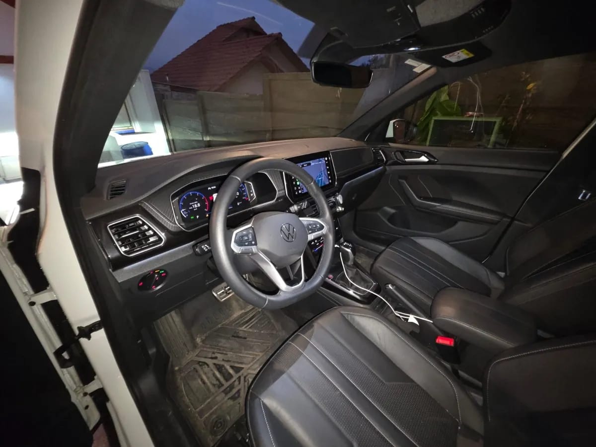 VOLKSWAGEN T-CROSS 1.0 Tsi Highline At año 2025