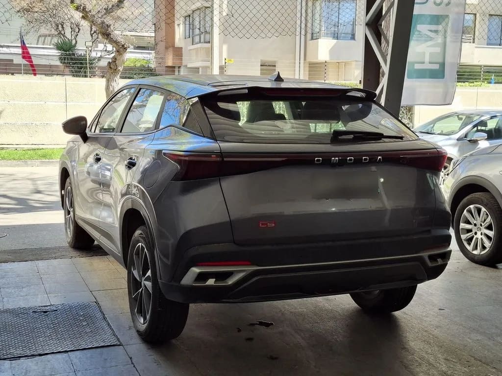 Omoda C5 1.5 Urban 4x2 Cvt At 5p año 2025