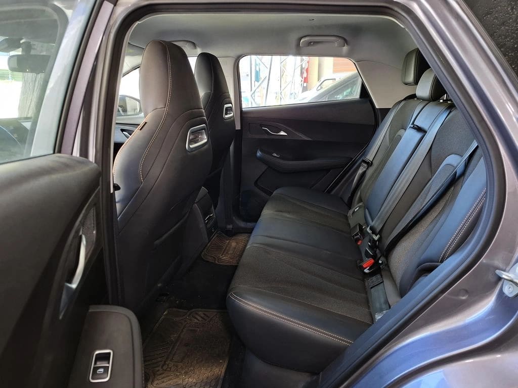 Omoda C5 1.5 Urban 4x2 Cvt At 5p año 2025