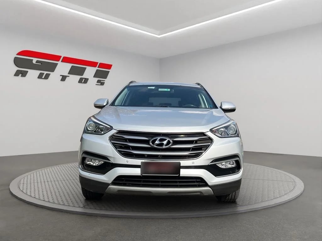 Hyundai Santa Fe 2.2 Gls Crdi Diesel 4wd Dm At 5p año 2018