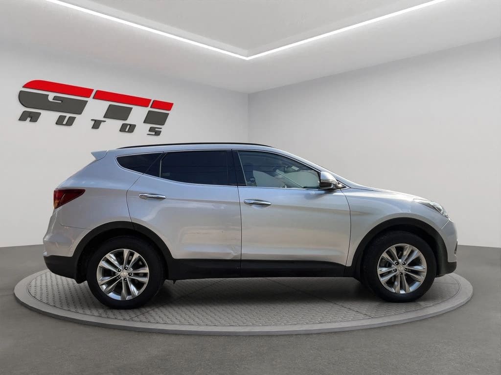 Hyundai Santa Fe 2.2 Gls Crdi Diesel 4wd Dm At 5p año 2018