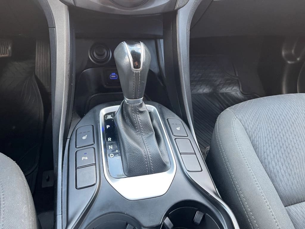 Hyundai Santa Fe 2.2 Gls Crdi Diesel 4wd Dm At 5p año 2018