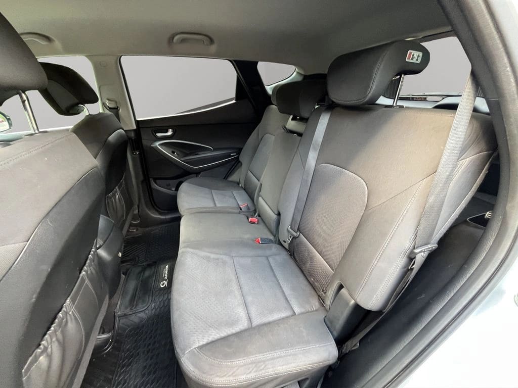 Hyundai Santa Fe 2.2 Gls Crdi Diesel 4wd Dm At 5p año 2018