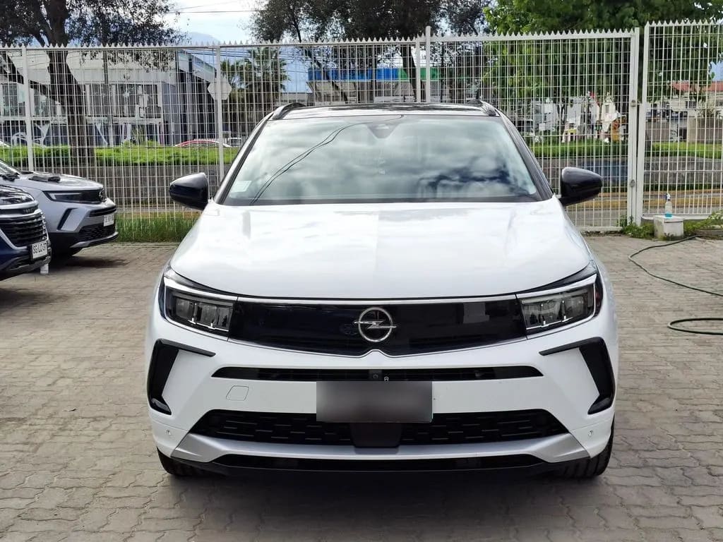 Opel Grandland 1.2t Ultimate 4x2 At 5p año 2023