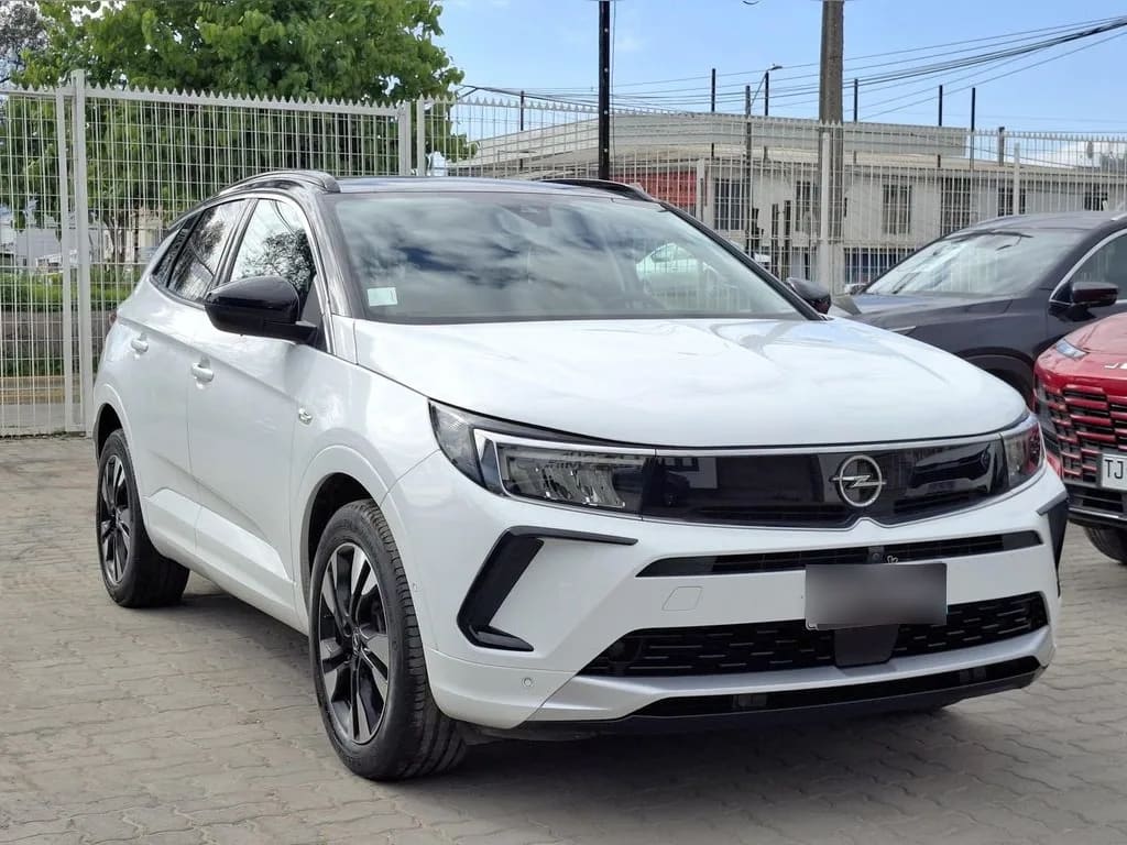 Opel Grandland 1.2t Ultimate 4x2 At 5p año 2023