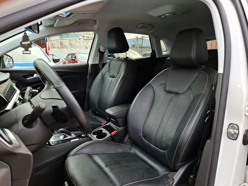 Opel Grandland 1.2t Ultimate 4x2 At 5p año 2023