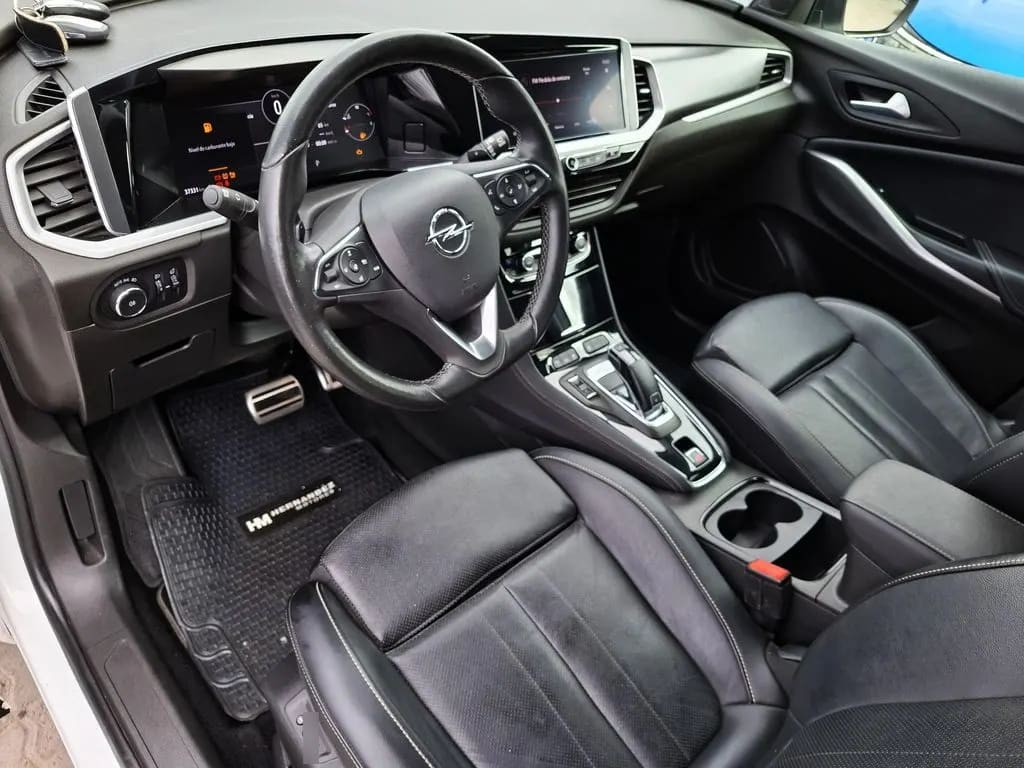 Opel Grandland 1.2t Ultimate 4x2 At 5p año 2023