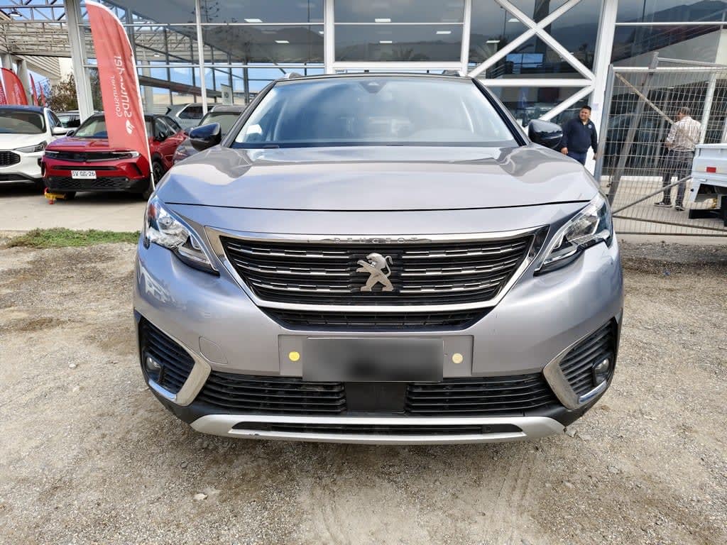 Peugeot 5008 Allure Pack año 2021