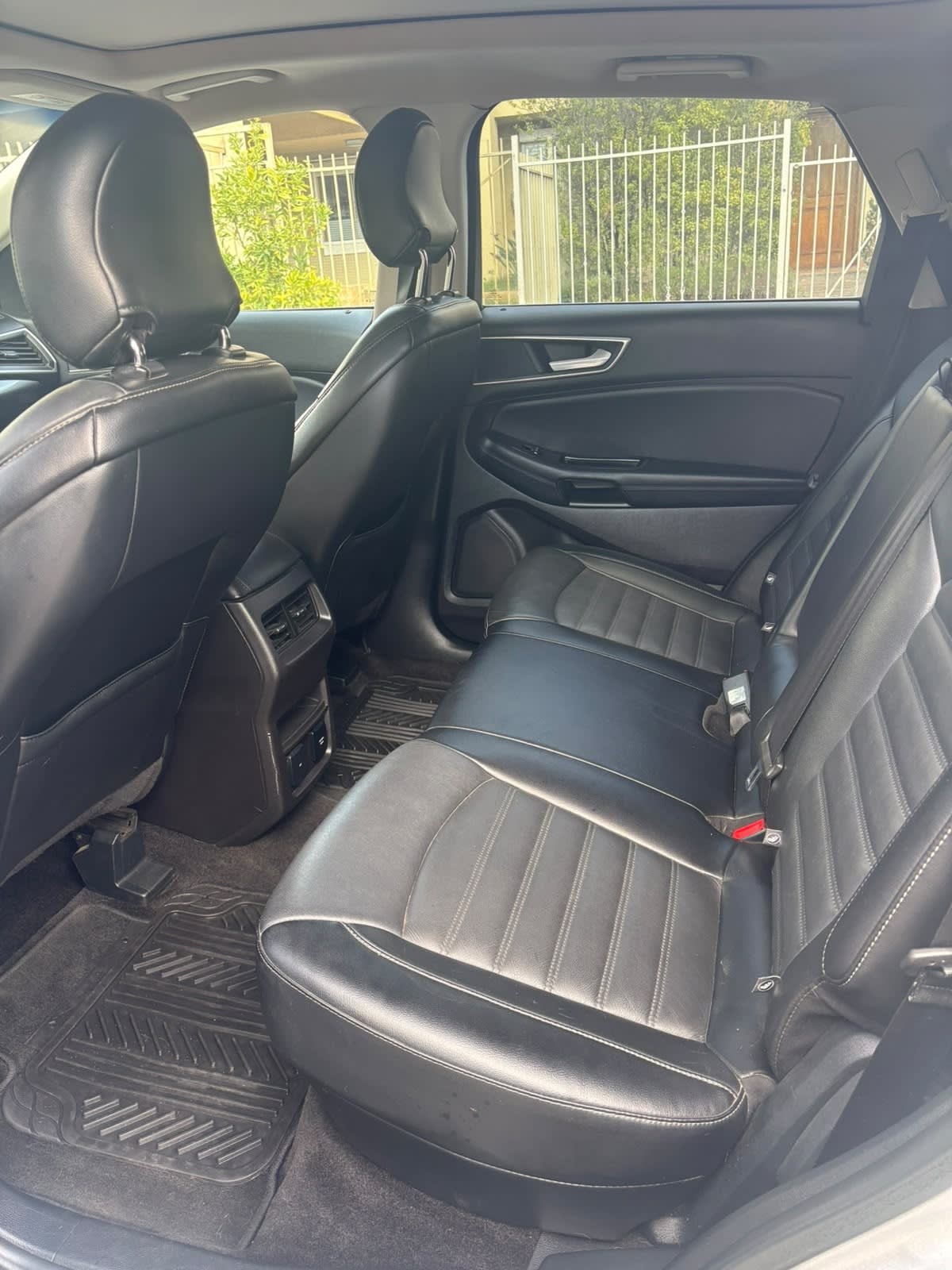 FORD EDGE 3.5 Titanium At año 2018