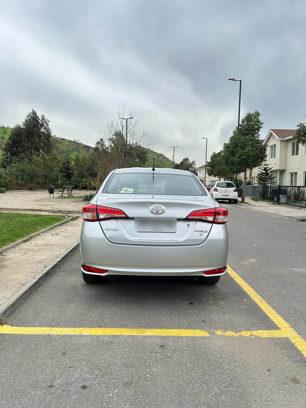 TOYOTA YARIS 1.5 Sedan Gli E At año 2022
