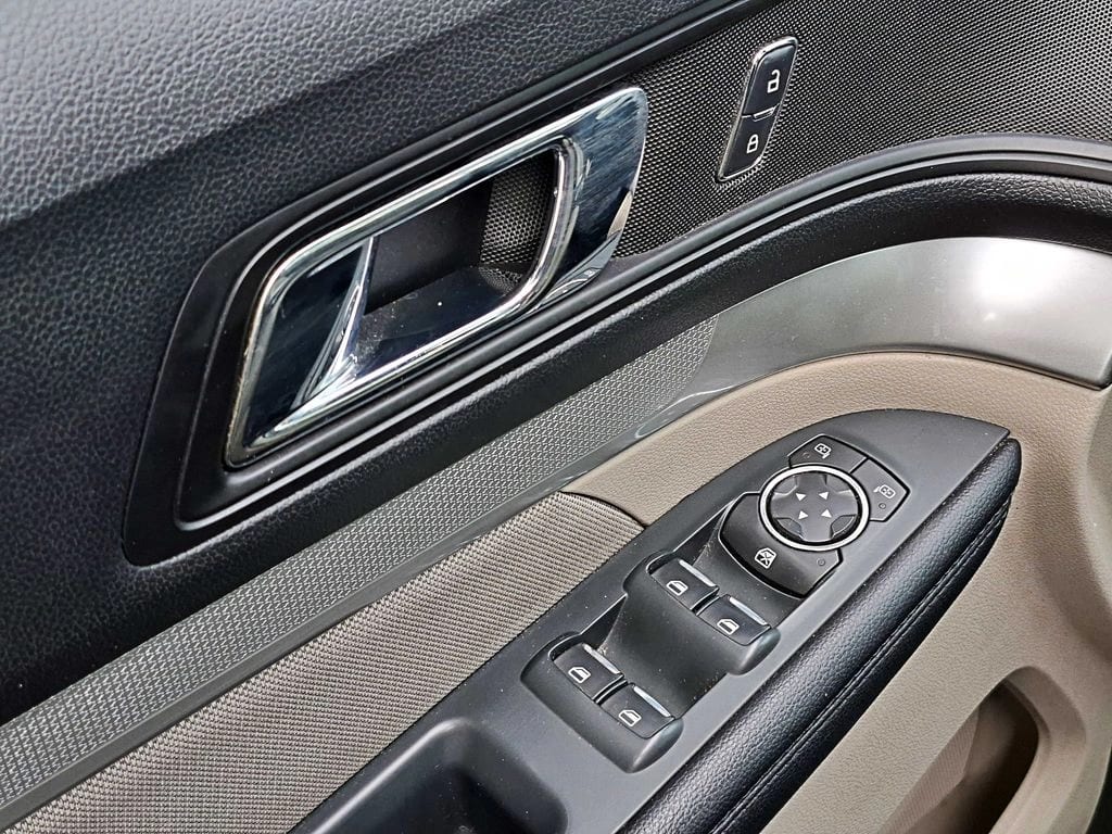 Ford Explorer 2.3 Ecoboost 4x2 At 5p año 2018