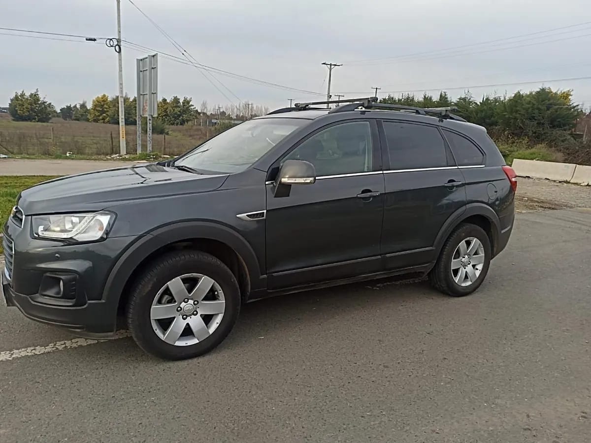 CHEVROLET CAPTIVA 2.2 Ls Fwd 6mt Diesel año 2018