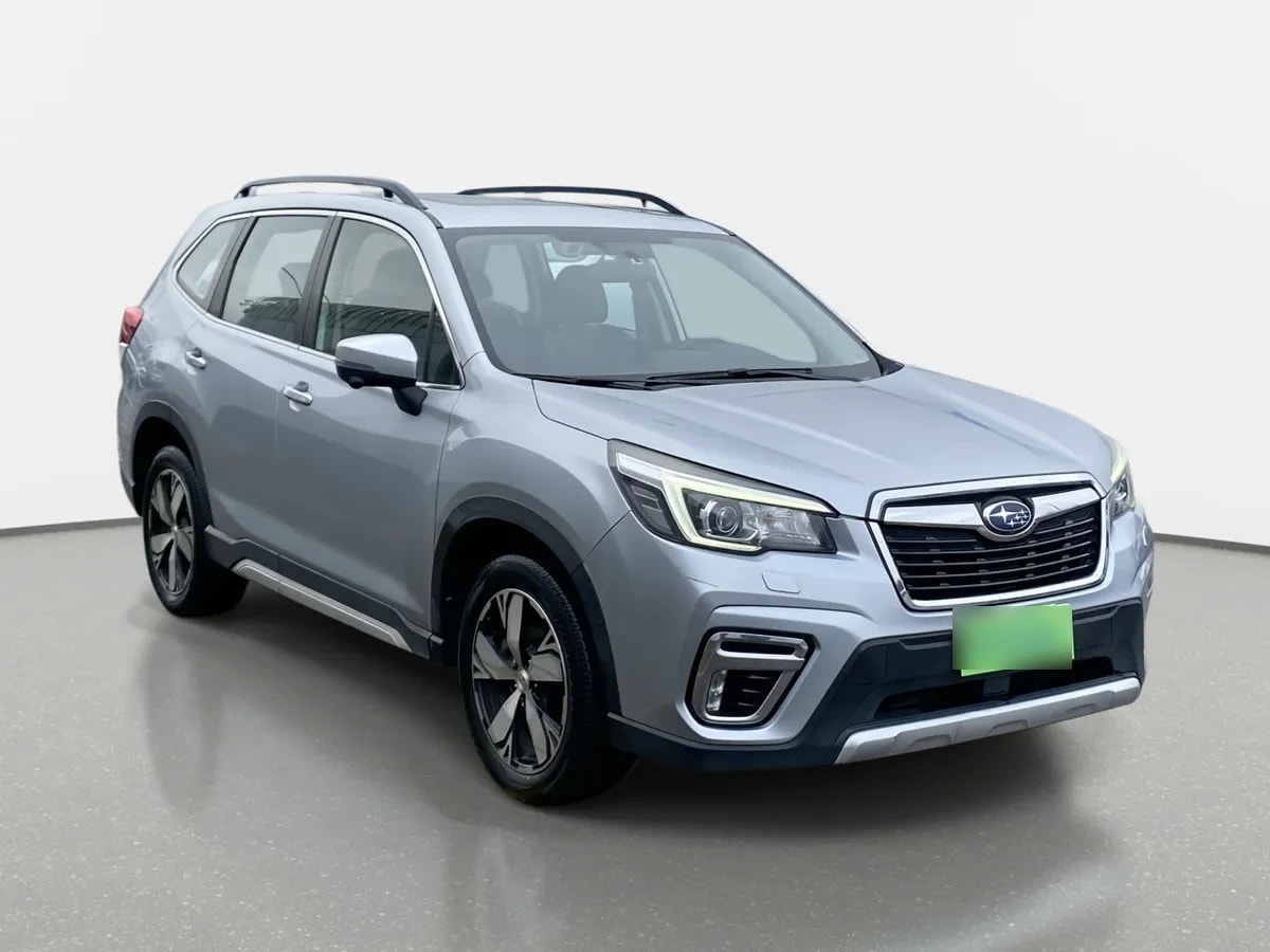 Subaru Forester 2.5i Limited Eyesight Awd At 5p año 2021