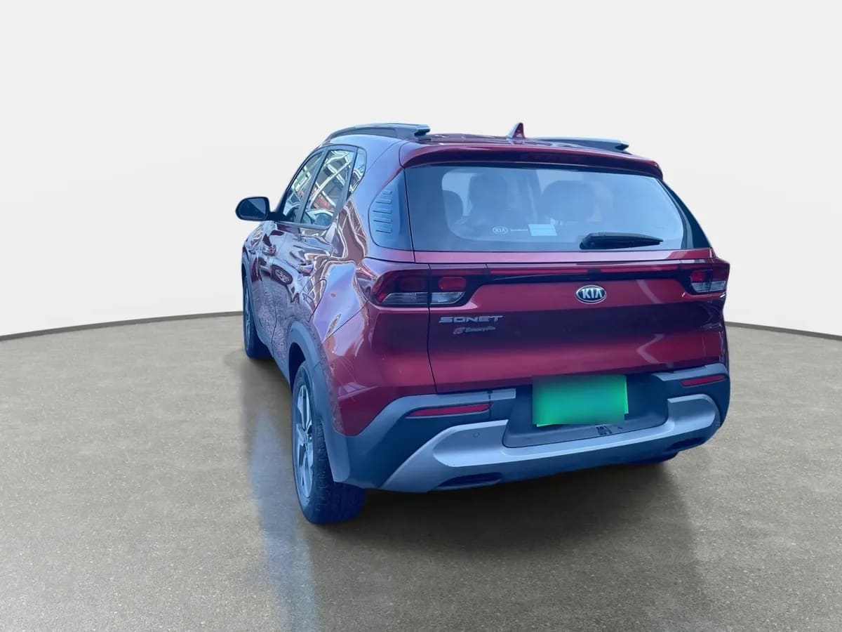 Kia Sonet 1.5 Ex 4x2 6mt 5p año 2021
