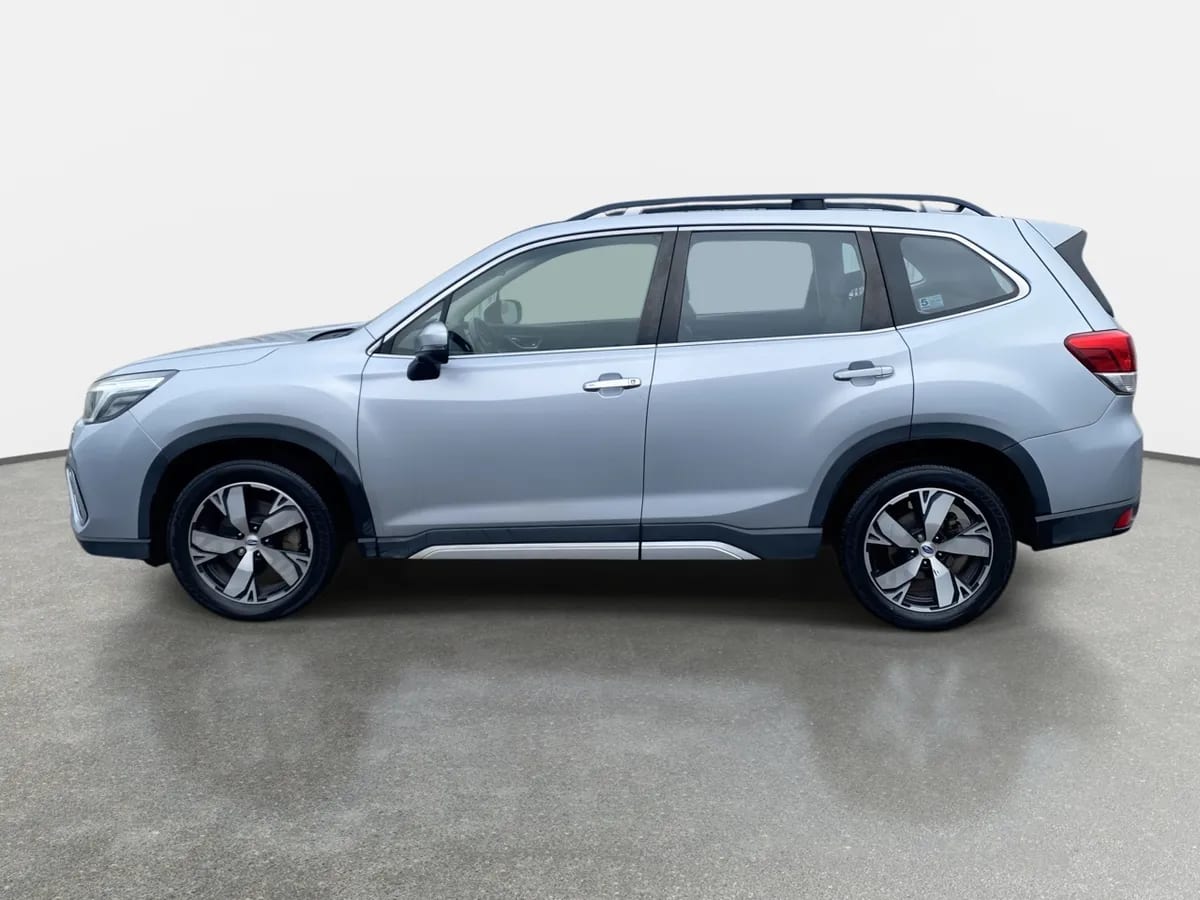 Subaru Forester 2.5i Limited Eyesight Awd At 5p año 2021
