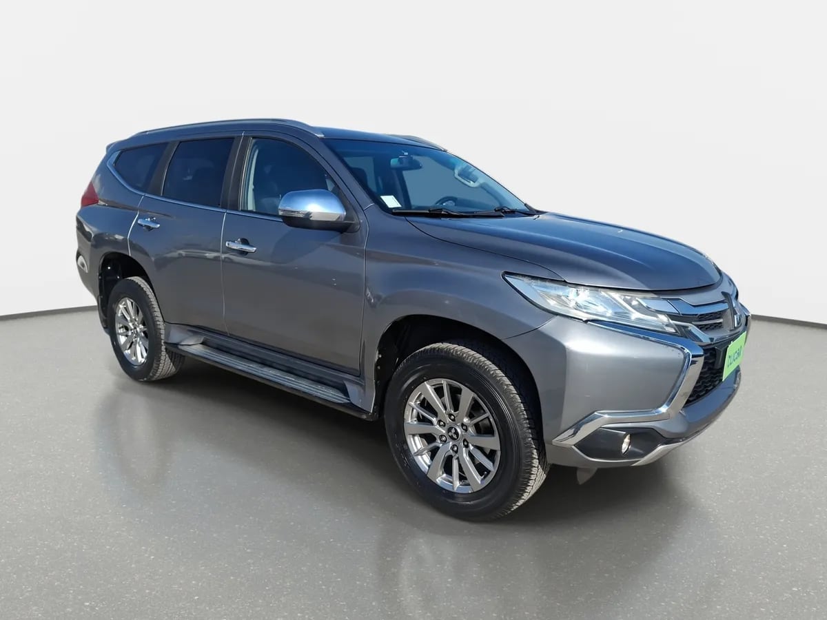 Mitsubishi Montero Sport 2.4 Diesel 4x2 Mt 5p año 2020