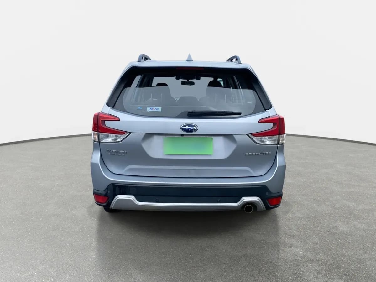 Subaru Forester 2.5i Limited Eyesight Awd At 5p año 2021