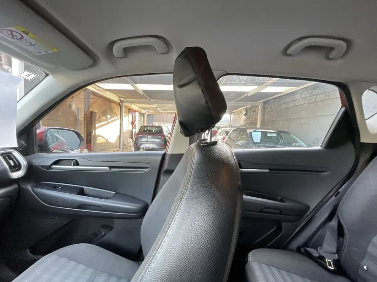 Kia Sonet 1.5 Ex 4x2 6mt 5p año 2021