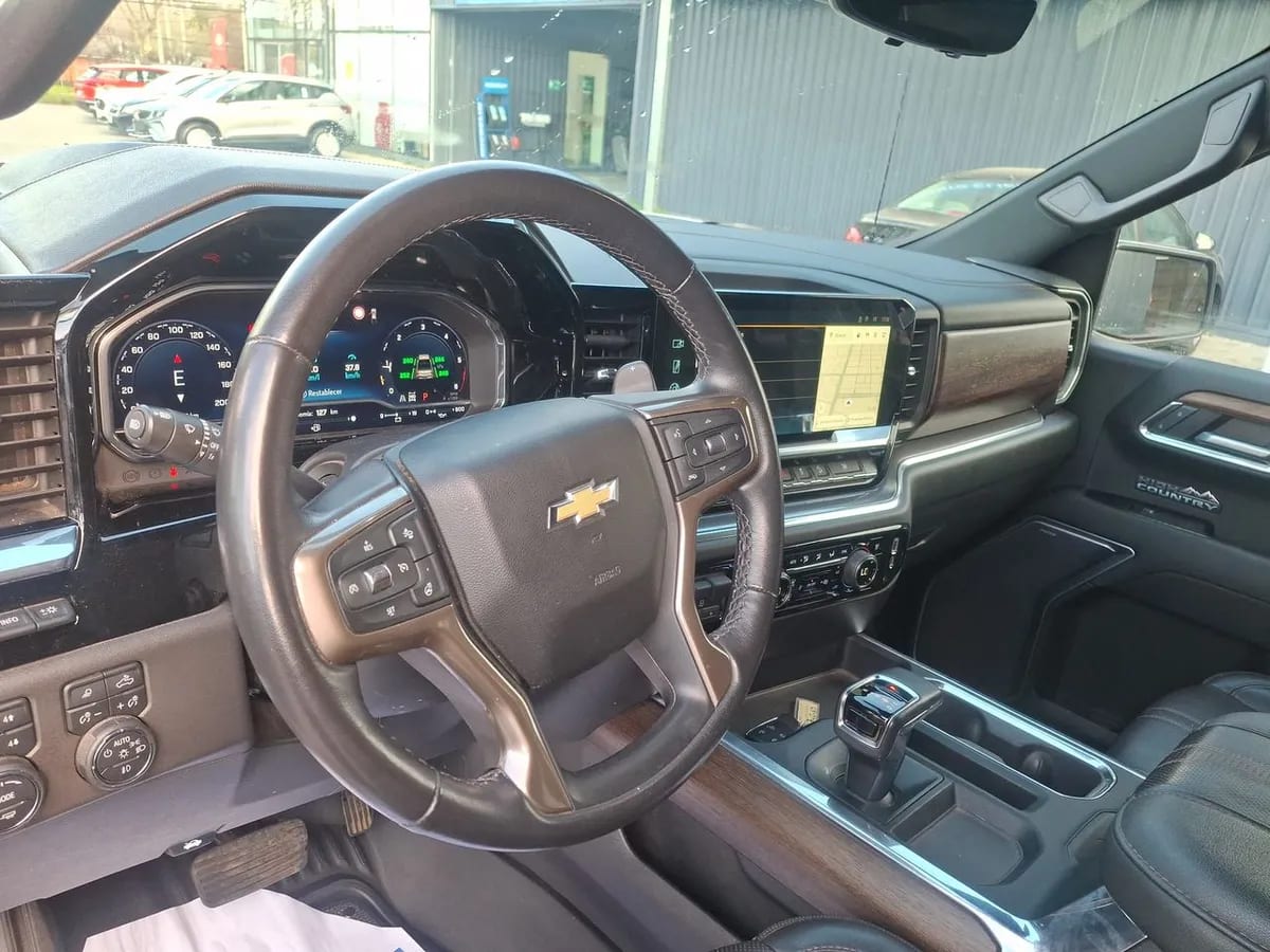 Chevrolet Silverado 3.0 High Country 4x4 At 4p año 2023