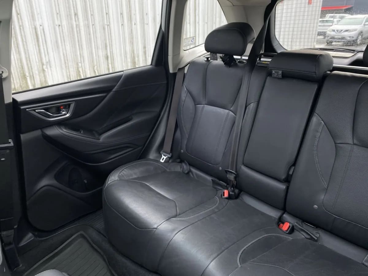 Subaru Forester 2.5i Limited Eyesight Awd At 5p año 2021