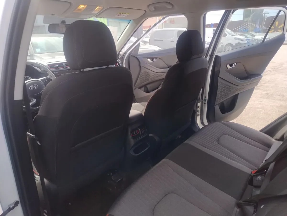 Hyundai Creta 1.5 Value Su2i 4x2 Cvt At 5p año 2023