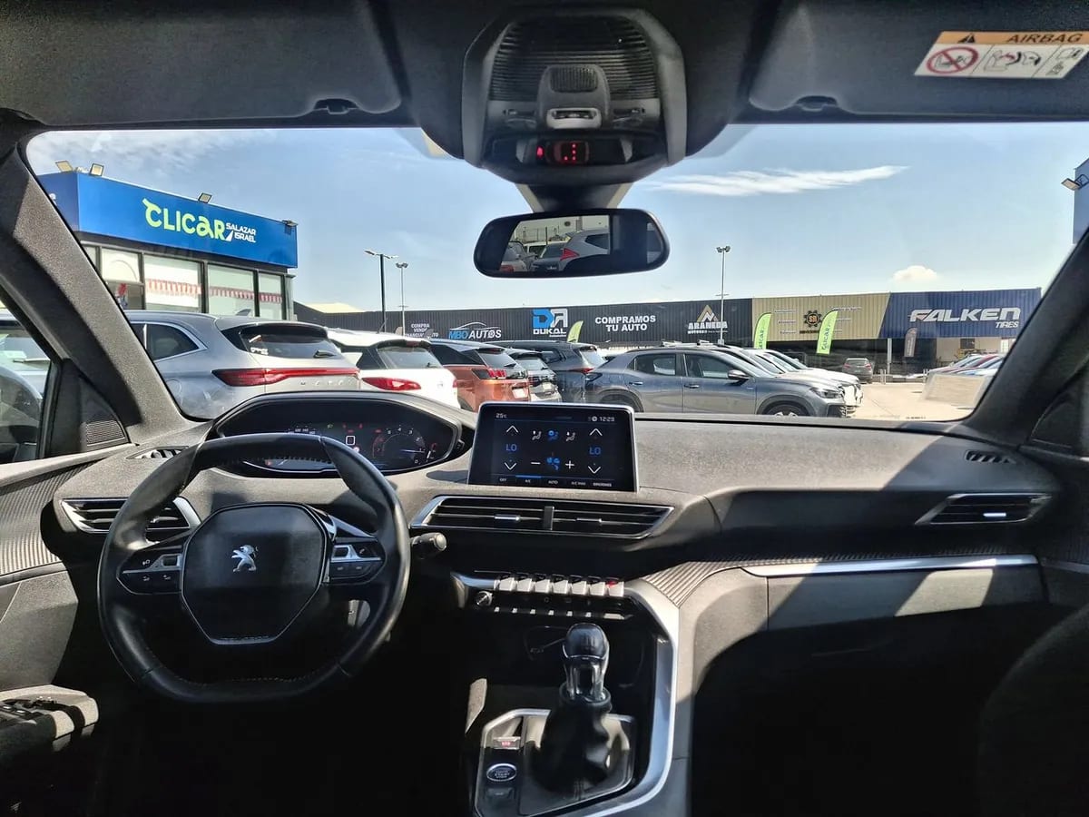 Peugeot 3008 1.2 Active Pack Puretech 130 4x2 Mt6 5p año 2024