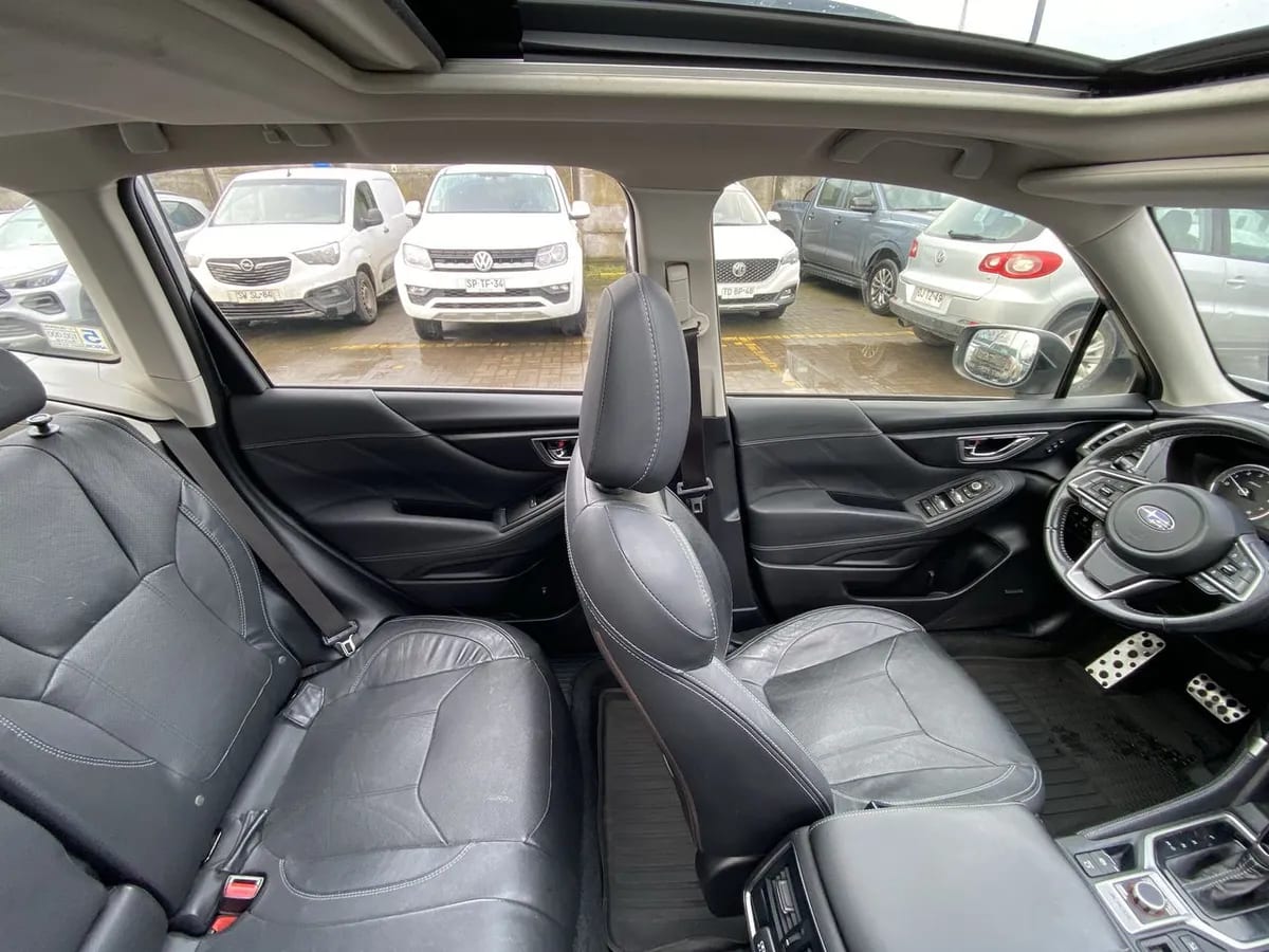 Subaru Forester 2.5i Limited Eyesight Awd At 5p año 2021