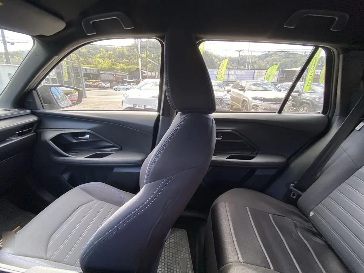 Toyota Yaris Cross 1.5 Xi 4x2 5mt 5p año 2026