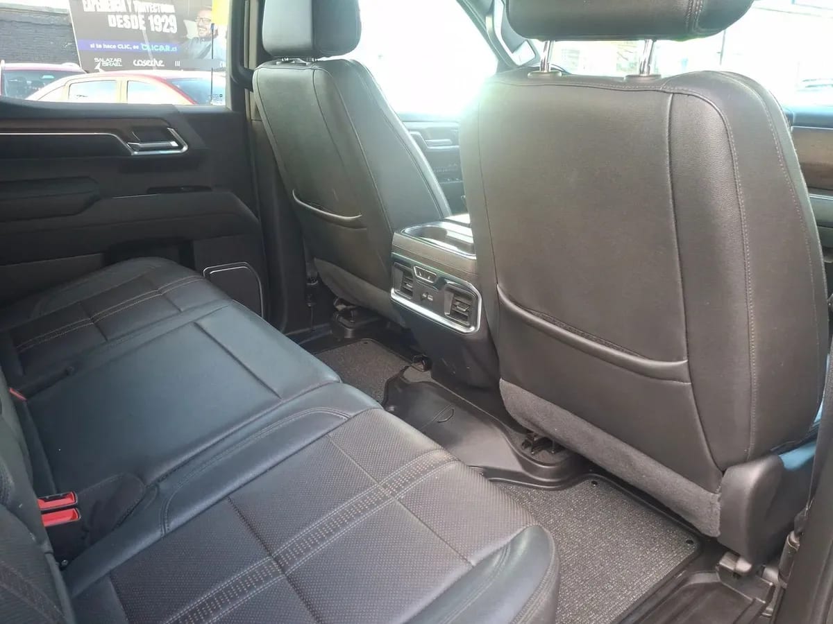 Chevrolet Silverado 3.0 High Country 4x4 At 4p año 2023