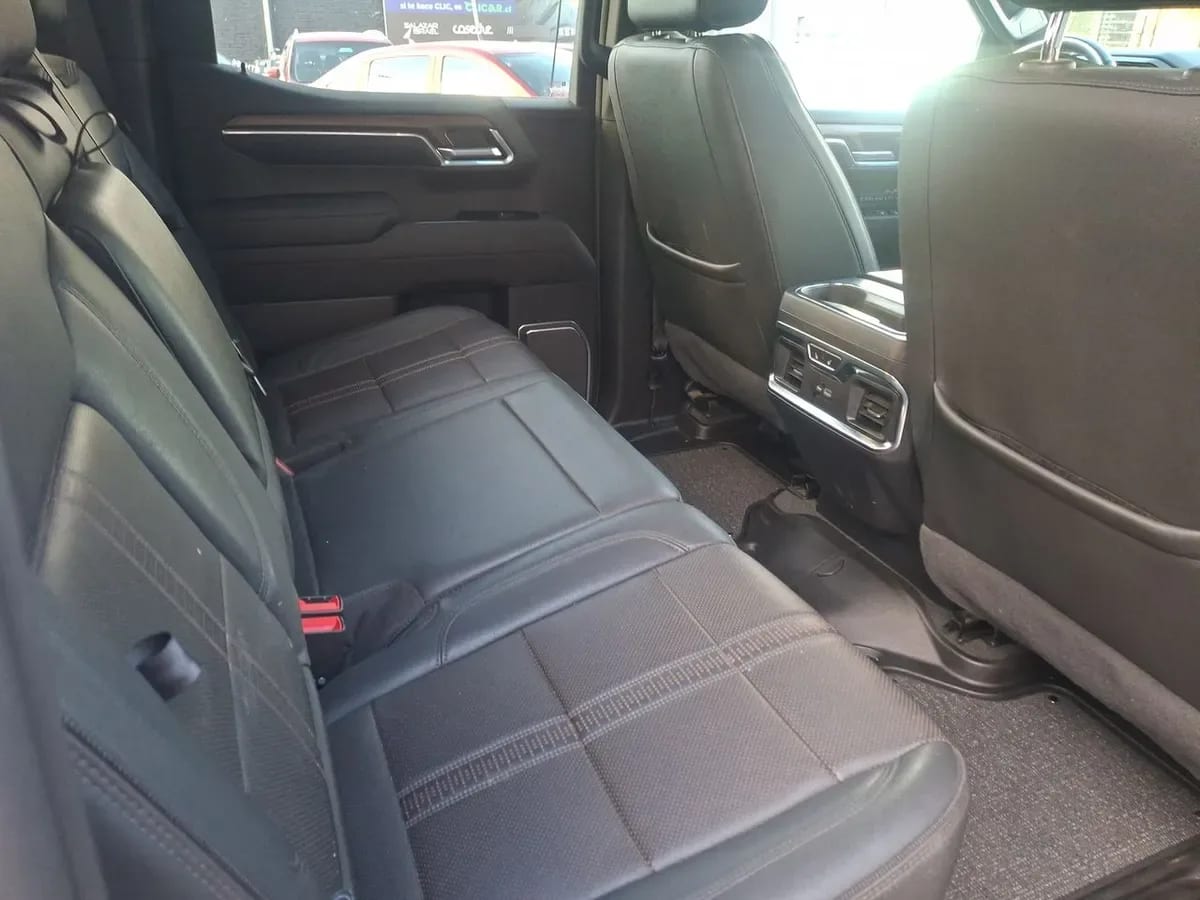 Chevrolet Silverado 3.0 High Country 4x4 At 4p año 2023