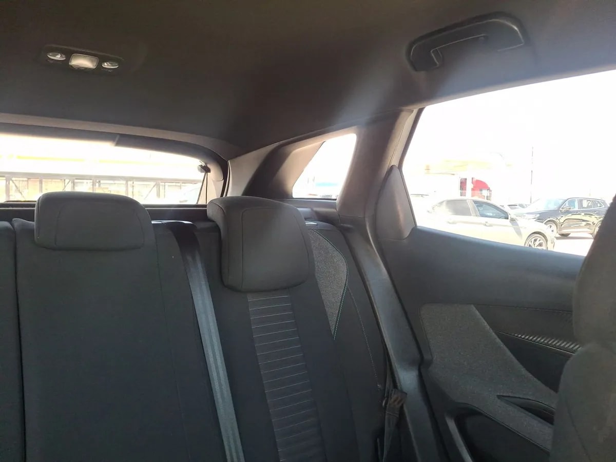 Peugeot 3008 1.2 Active Pack Puretech 130 4x2 Mt6 5p año 2024