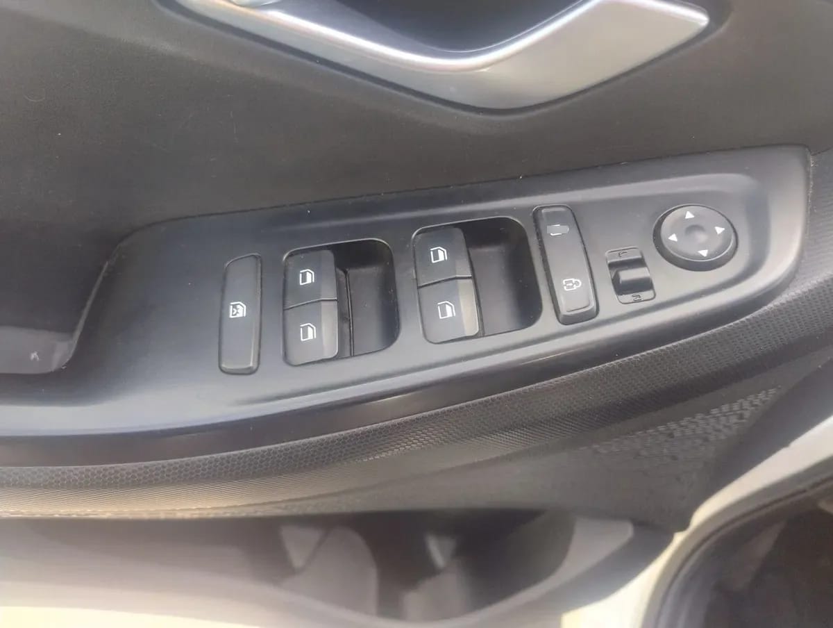 Hyundai Creta 1.5 Value Su2i 4x2 Cvt At 5p año 2023