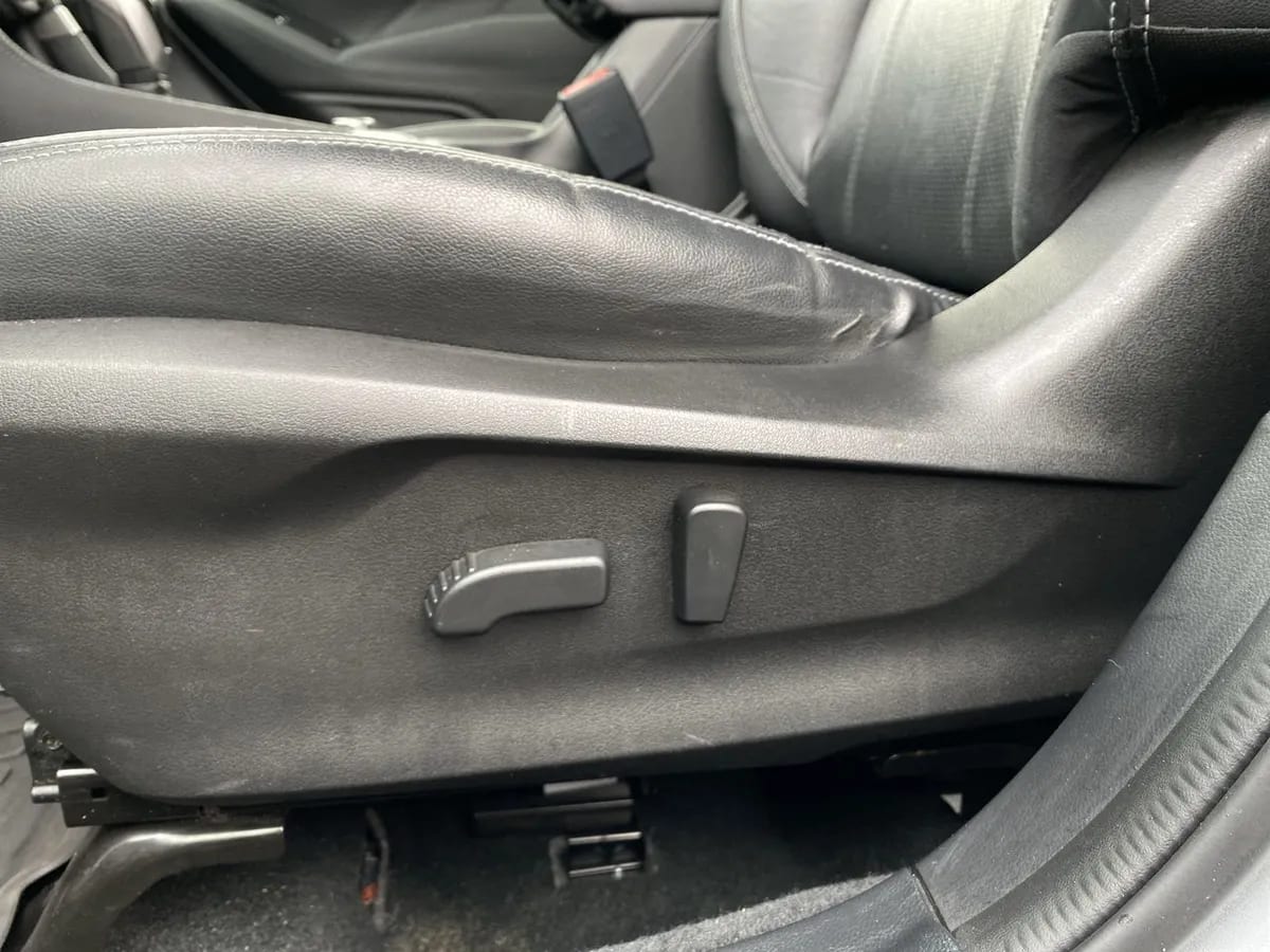 Subaru Forester 2.5i Limited Eyesight Awd At 5p año 2021