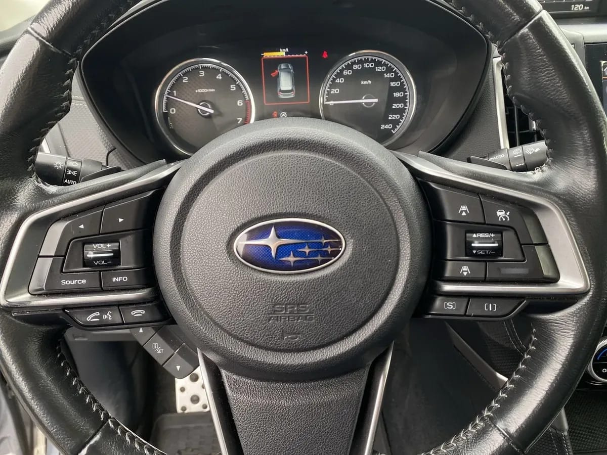 Subaru Forester 2.5i Limited Eyesight Awd At 5p año 2021