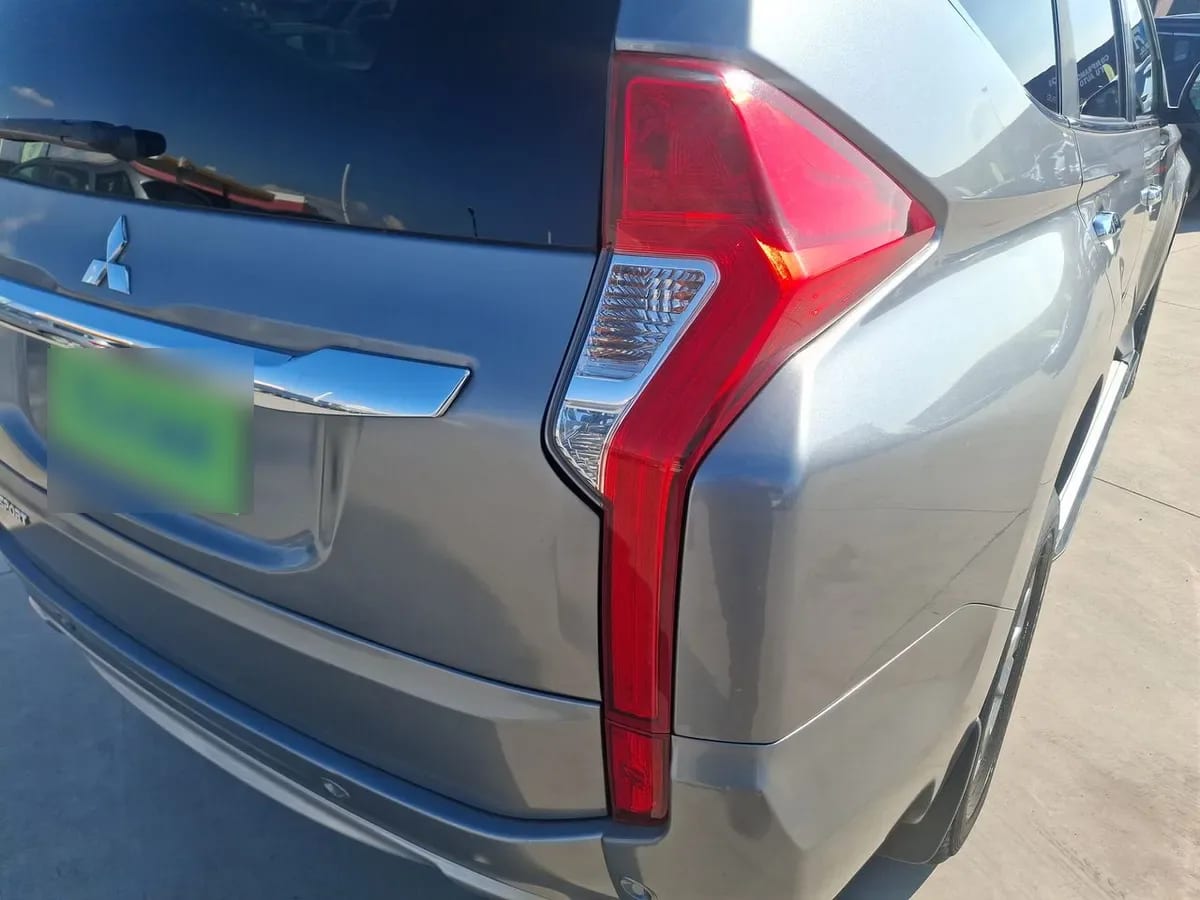 Mitsubishi Montero Sport 2.4 Diesel 4x2 Mt 5p año 2020