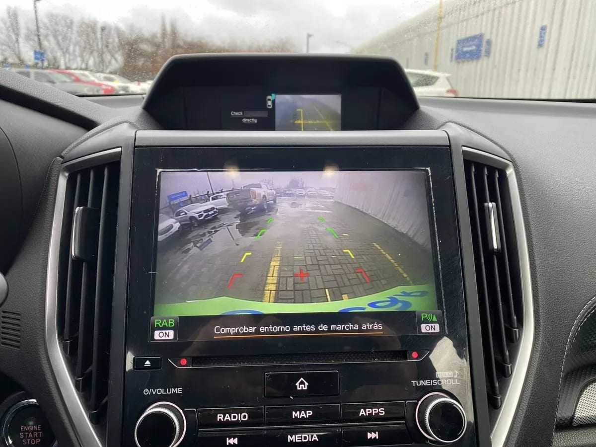 Subaru Forester 2.5i Limited Eyesight Awd At 5p año 2021