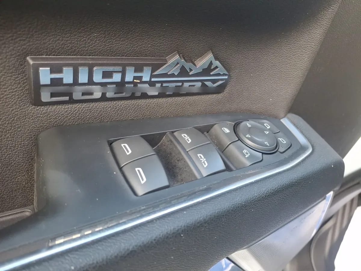 Chevrolet Silverado 3.0 High Country 4x4 At 4p año 2023