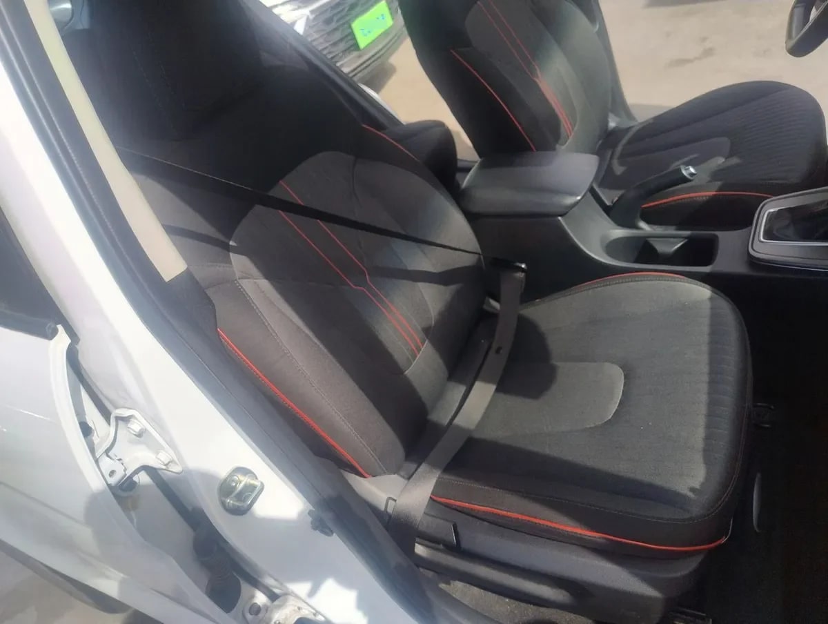 Hyundai Creta 1.5 Value Su2i 4x2 Cvt At 5p año 2023