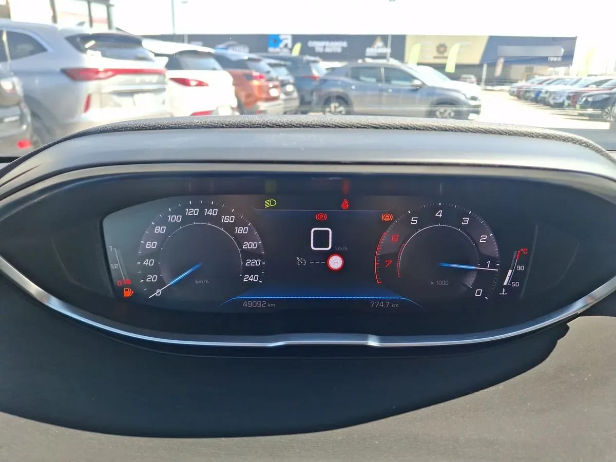 Peugeot 3008 1.2 Active Pack Puretech 130 4x2 Mt6 5p año 2024