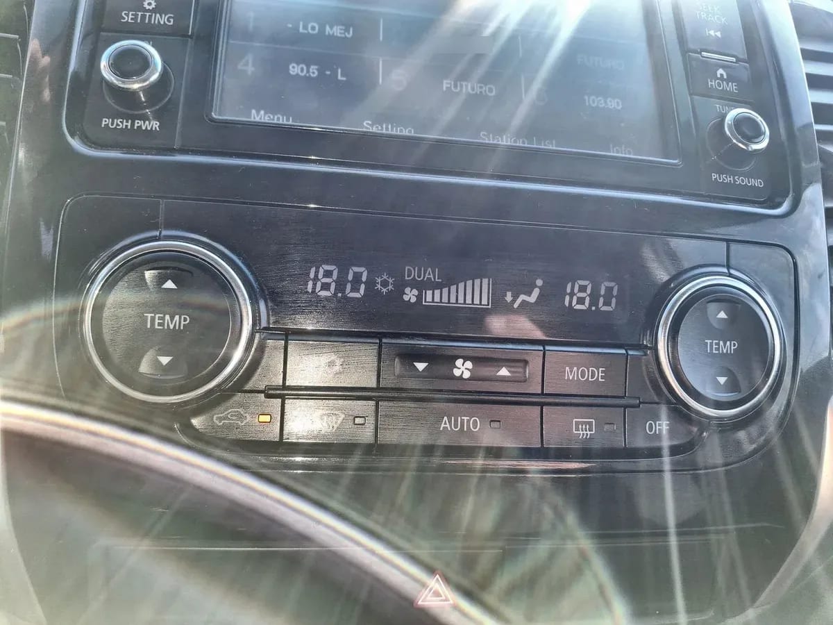 Mitsubishi Montero Sport 2.4 Diesel 4x2 Mt 5p año 2020