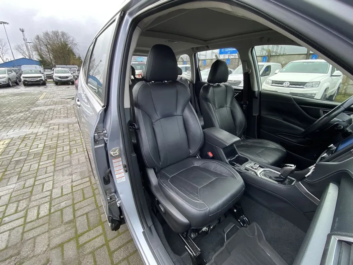 Subaru Forester 2.5i Limited Eyesight Awd At 5p año 2021
