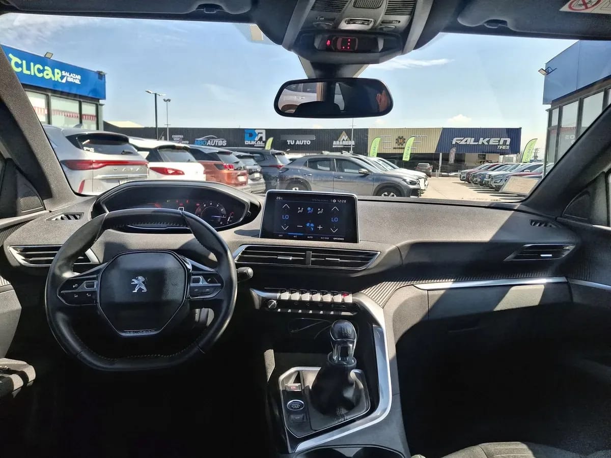 Peugeot 3008 1.2 Active Pack Puretech 130 4x2 Mt6 5p año 2024