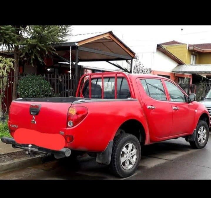 MITSUBISHI L200 2.5 D/c Td Work Cr Mt 4x2 Diesel año 2015